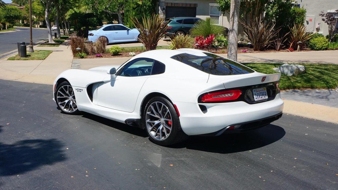 2016 Dodge Viper 5th Gen - Image 10 of 31