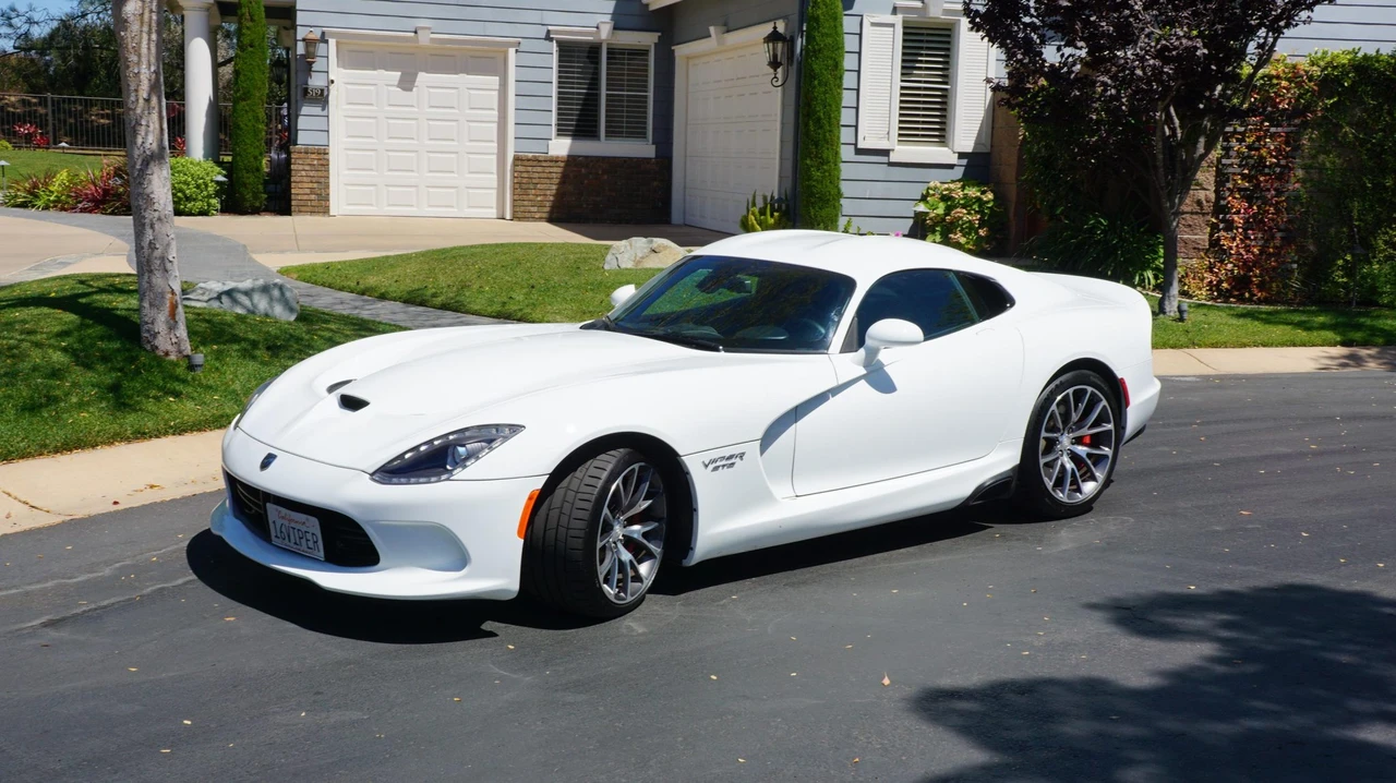 2016 Dodge Viper 5th Gen - Image 13 of 31