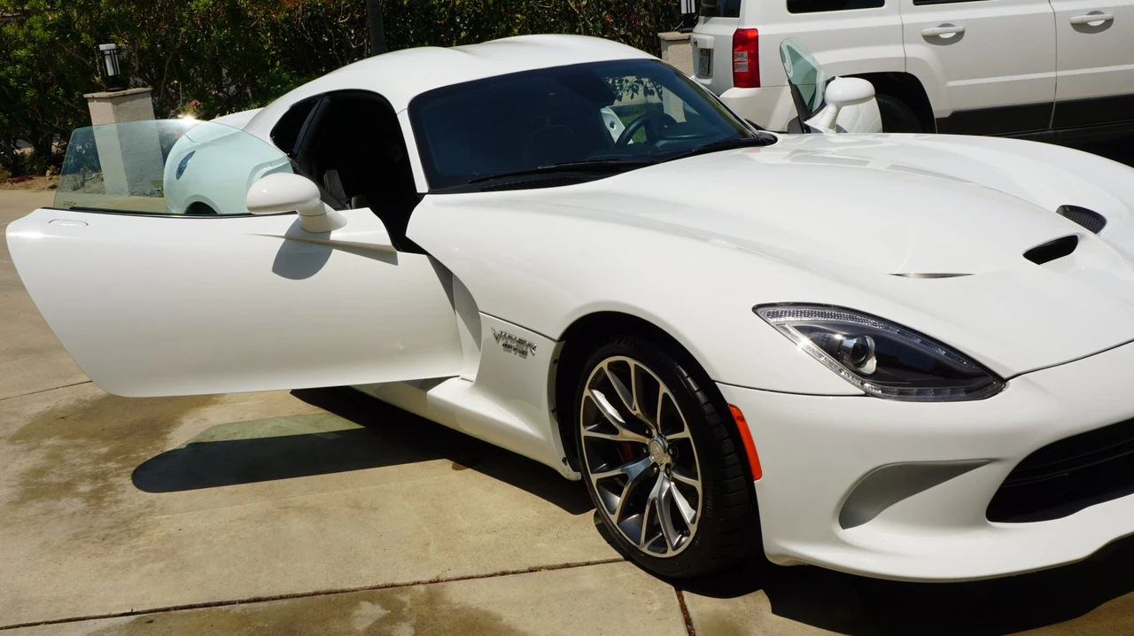 2016 Dodge Viper 5th Gen - Image 24 of 31