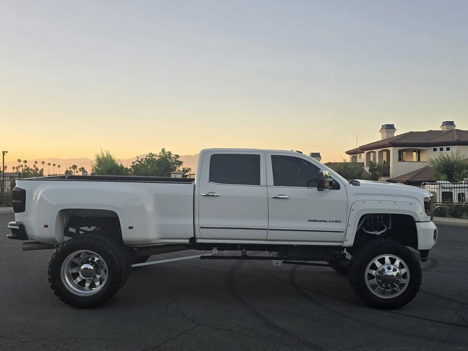 2016 GMC Sierra Heavy Duty 4th Gen - Image 9 of 31