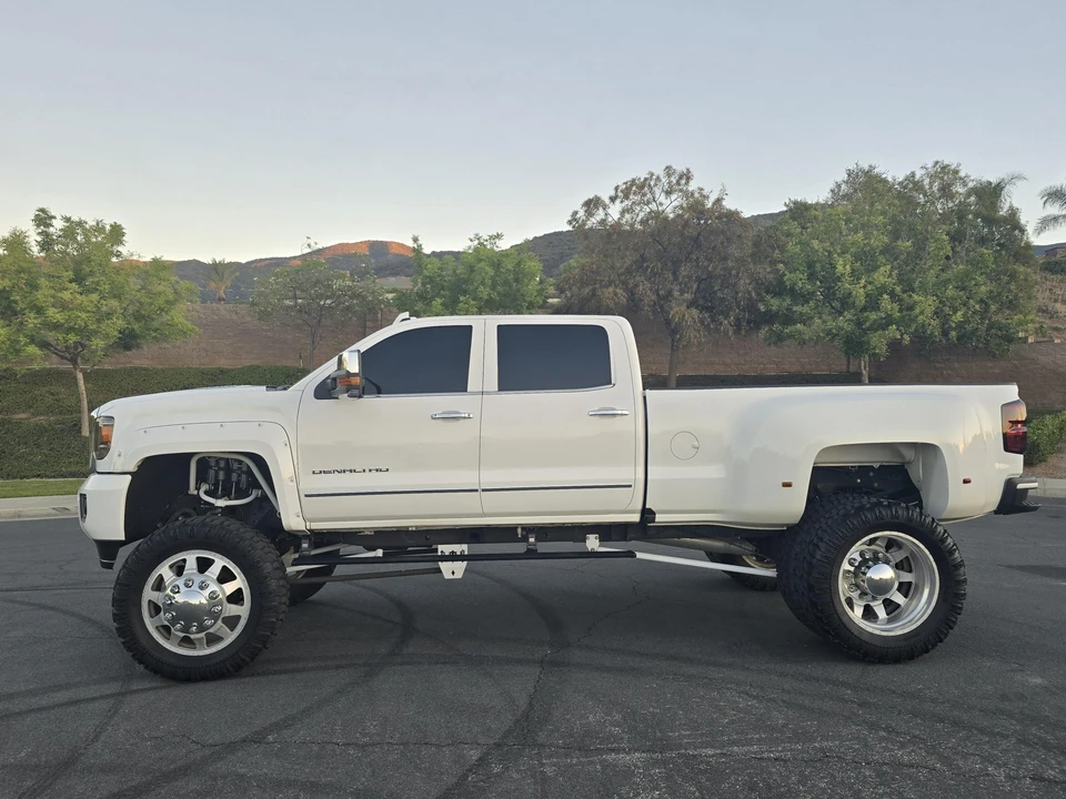 2016 GMC Sierra Heavy Duty 4th Gen - Image 17 of 31