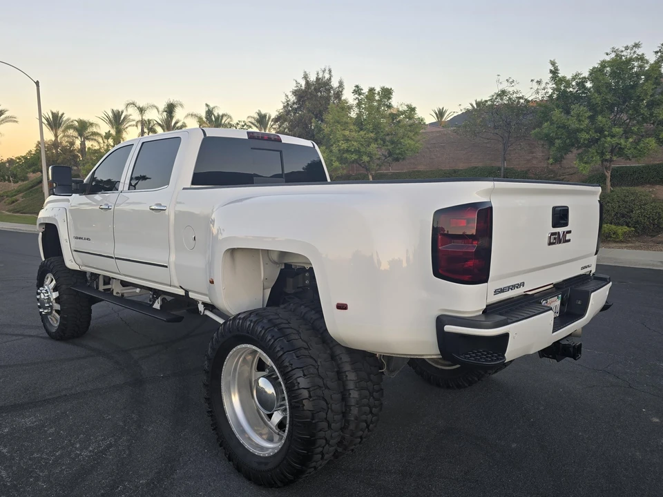 2016 GMC Sierra Heavy Duty 4th Gen - Image 14 of 31