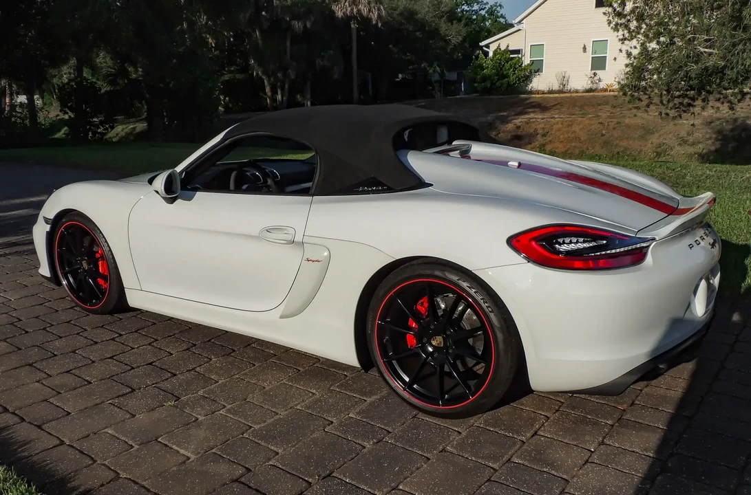 2016 Porsche 981 Boxster Spyder - Image 5 of 6