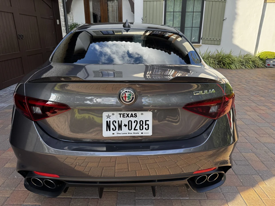 2017 Alfa Romeo Giulia Quadrifoglio - Image 5 of 31