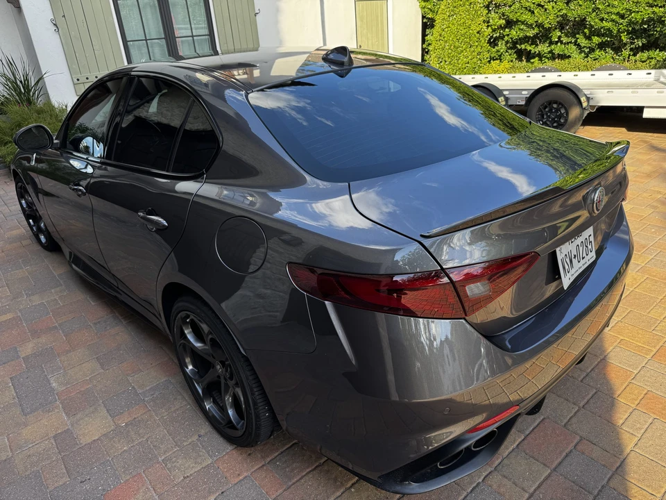 2017 Alfa Romeo Giulia Quadrifoglio - Image 3 of 31