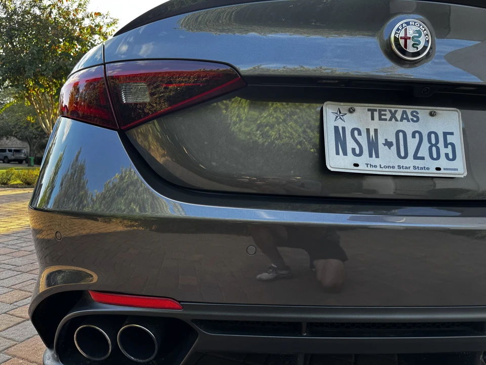 2017 Alfa Romeo Giulia Quadrifoglio - Image 24 of 31
