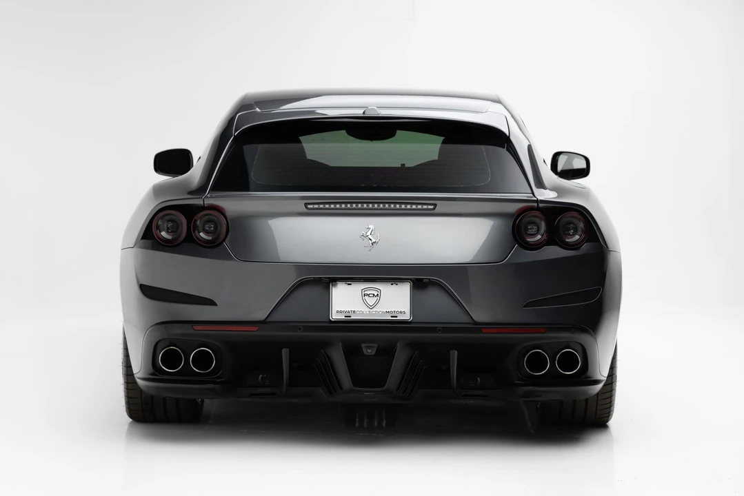 2017 Ferrari GTC4Lusso - Image 8 of 31