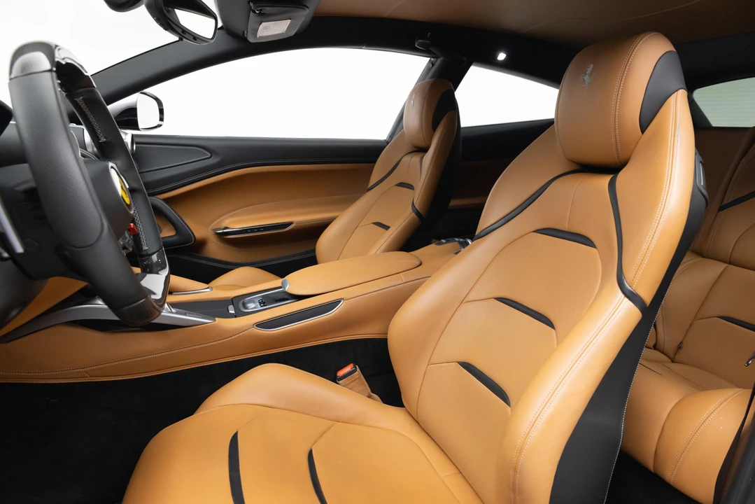 2017 Ferrari GTC4Lusso - Image 31 of 31