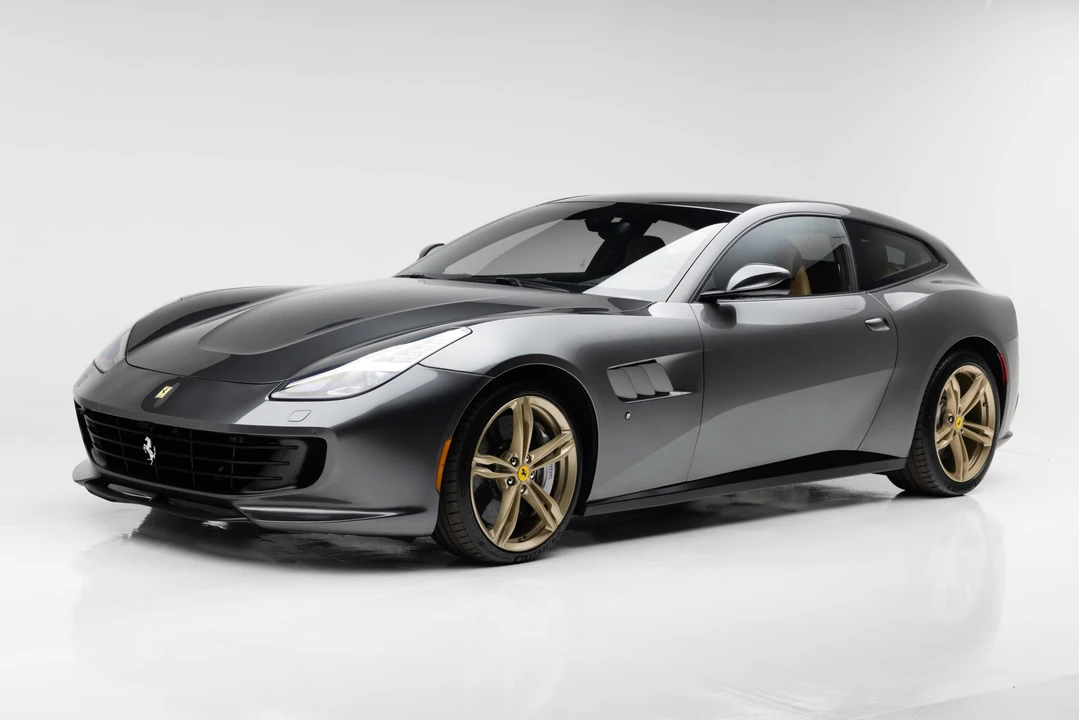 2017 Ferrari GTC4Lusso - Image 2 of 31