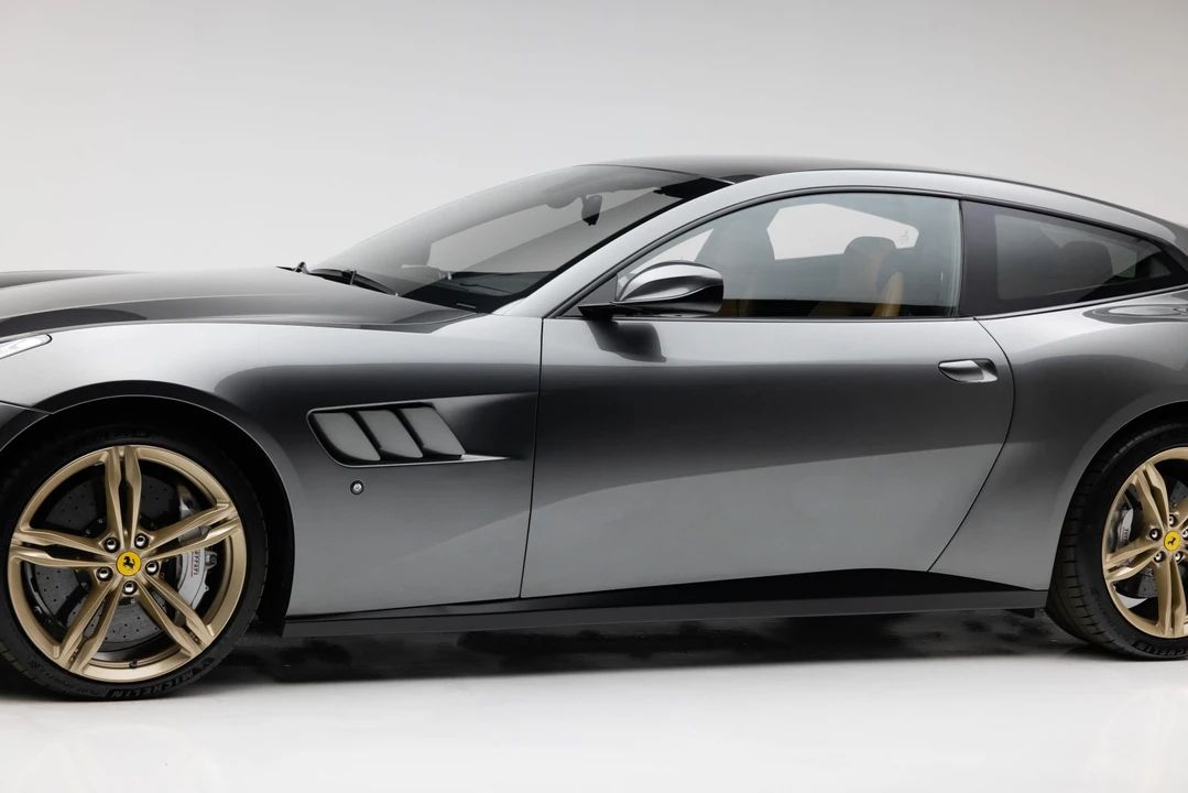 2017 Ferrari GTC4Lusso - Image 20 of 31