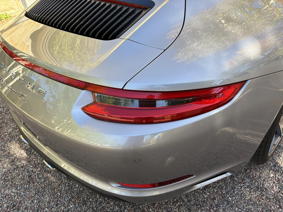 2017 Porsche 991 Carrera 4S - Image 24 of 31