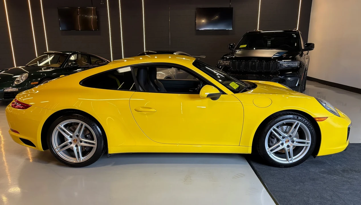 2017 Porsche 991 Carrera - Image 24 of 31