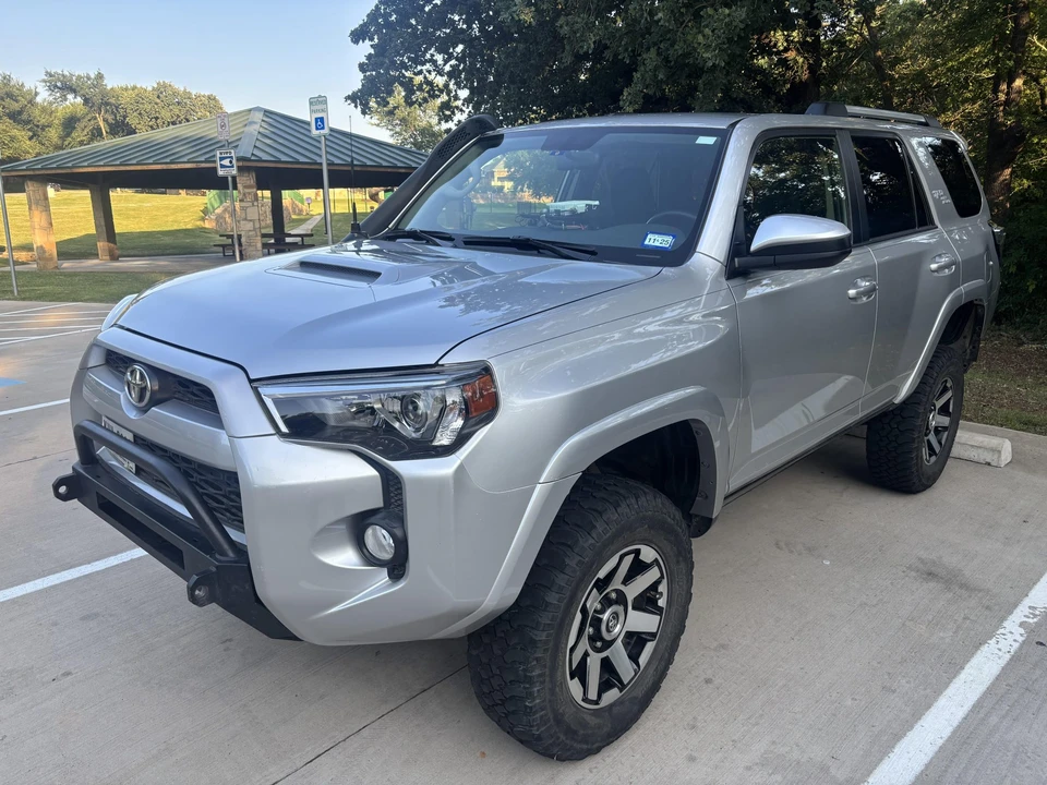 2018 Toyota 4Runner 5th Gen - Image 2 of 31