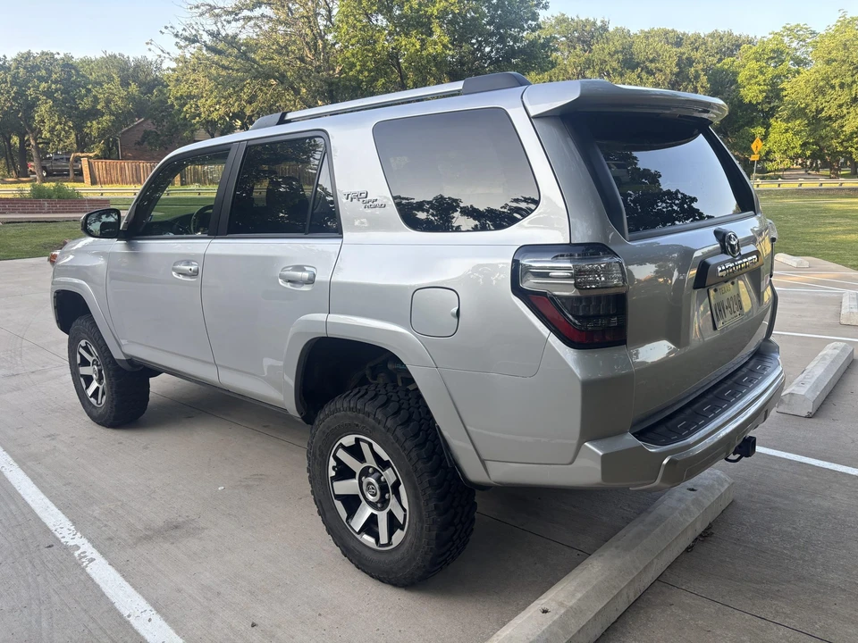 2018 Toyota 4Runner 5th Gen - Image 15 of 31