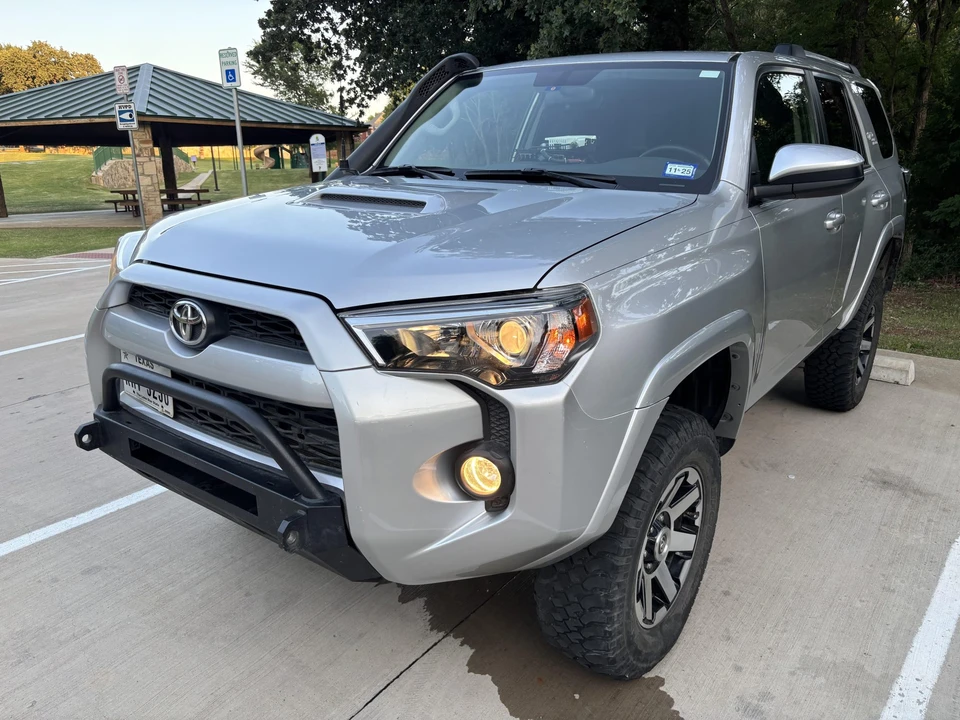 2018 Toyota 4Runner 5th Gen - Image 3 of 31