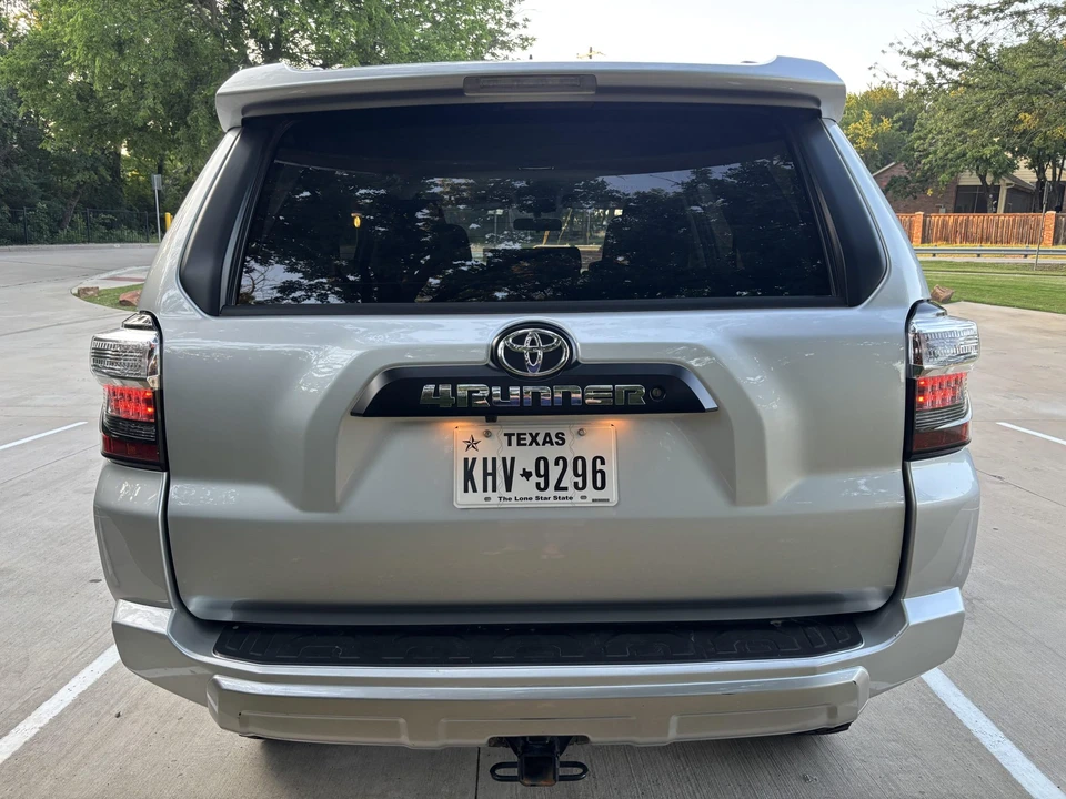 2018 Toyota 4Runner 5th Gen - Image 13 of 31