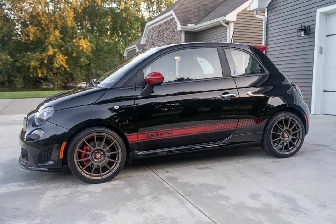 2019 Fiat Abarth 500 - Image 9 of 31