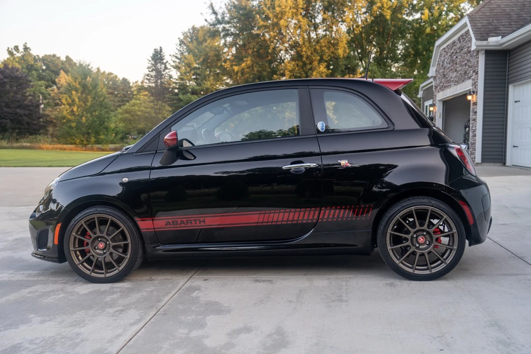 2019 Fiat Abarth 500 - Image 10 of 31