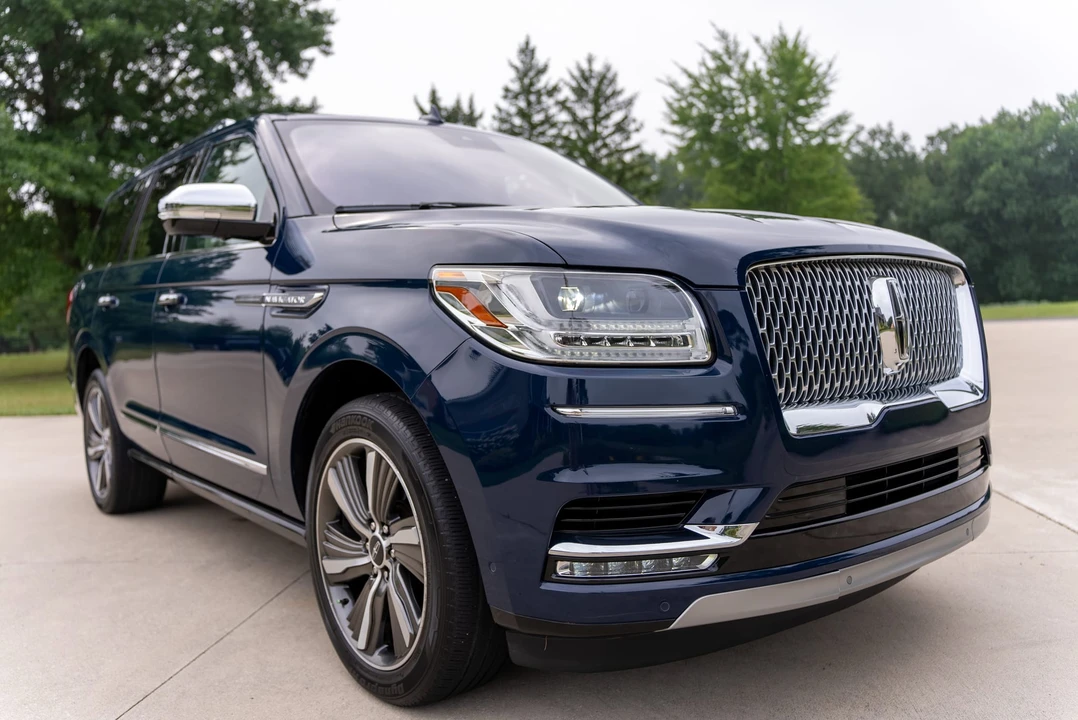 2019 Lincoln Navigator 4th Gen - Image 19 of 31