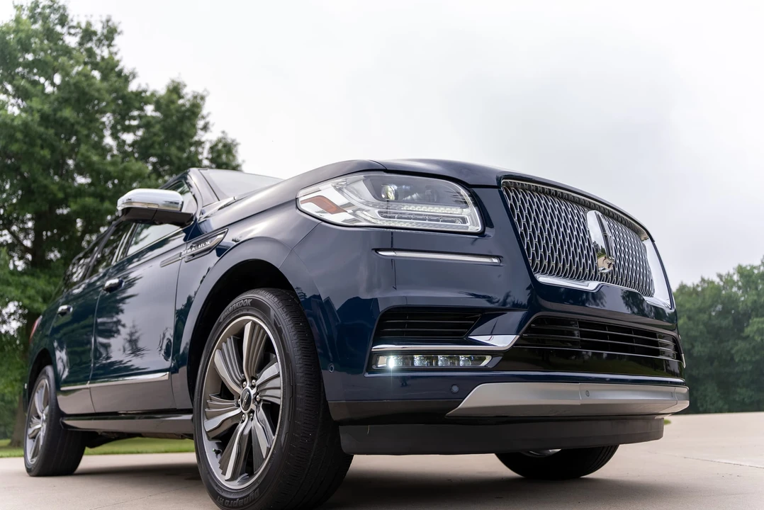 2019 Lincoln Navigator 4th Gen - Image 18 of 31