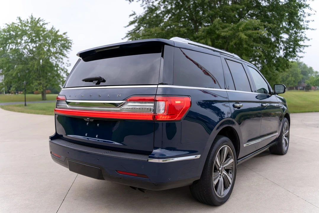 2019 Lincoln Navigator 4th Gen - Image 23 of 31