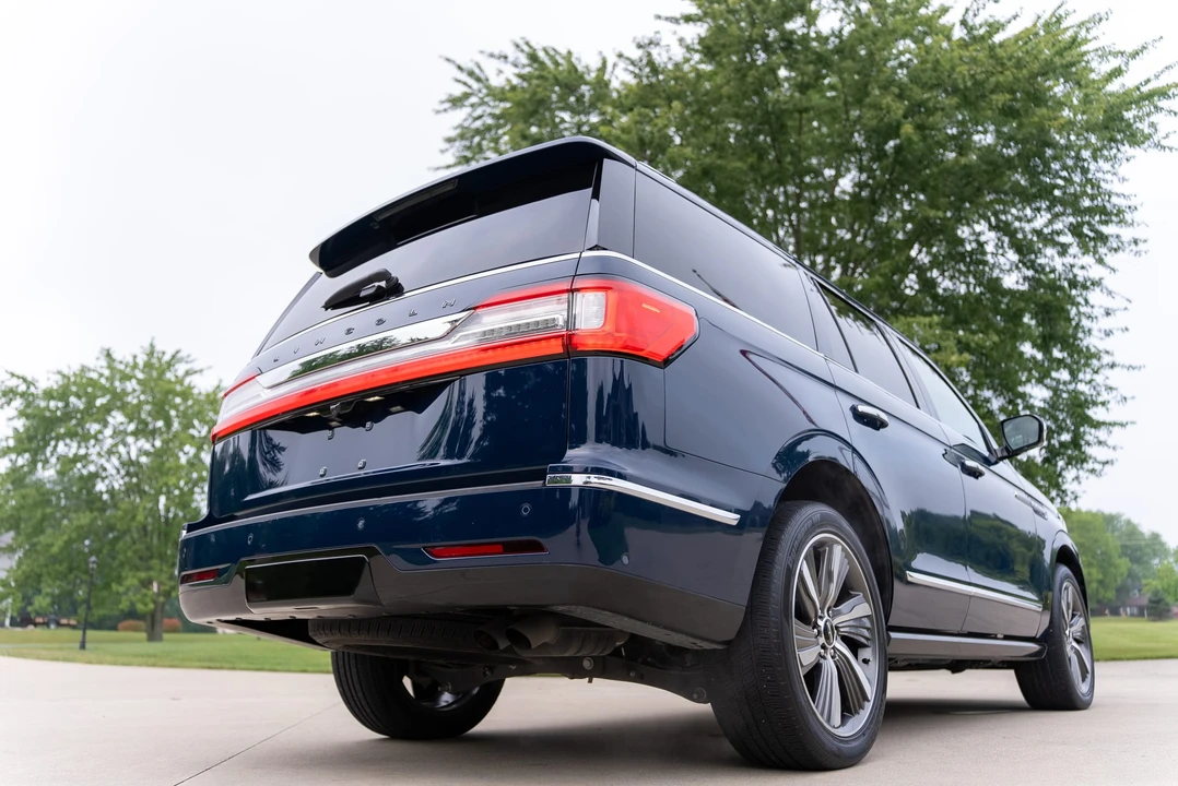 2019 Lincoln Navigator 4th Gen - Image 21 of 31
