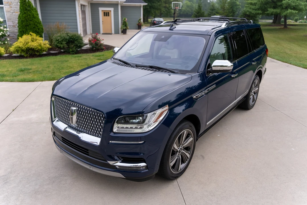 2019 Lincoln Navigator 4th Gen - Image 7 of 31