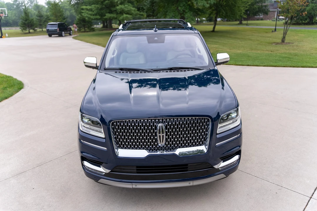 2019 Lincoln Navigator 4th Gen - Image 11 of 31