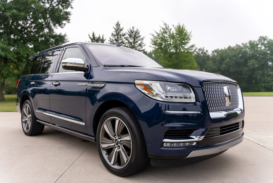 2019 Lincoln Navigator 4th Gen - Image 17 of 31