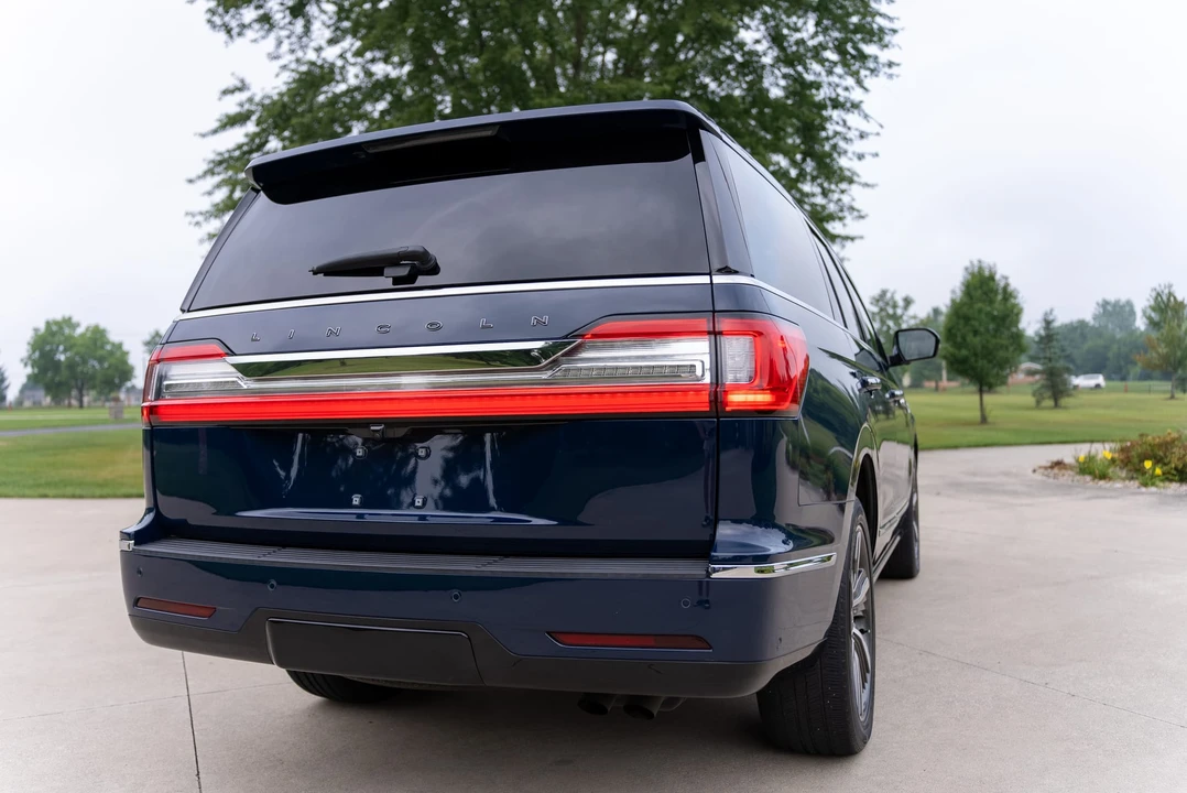 2019 Lincoln Navigator 4th Gen - Image 25 of 31