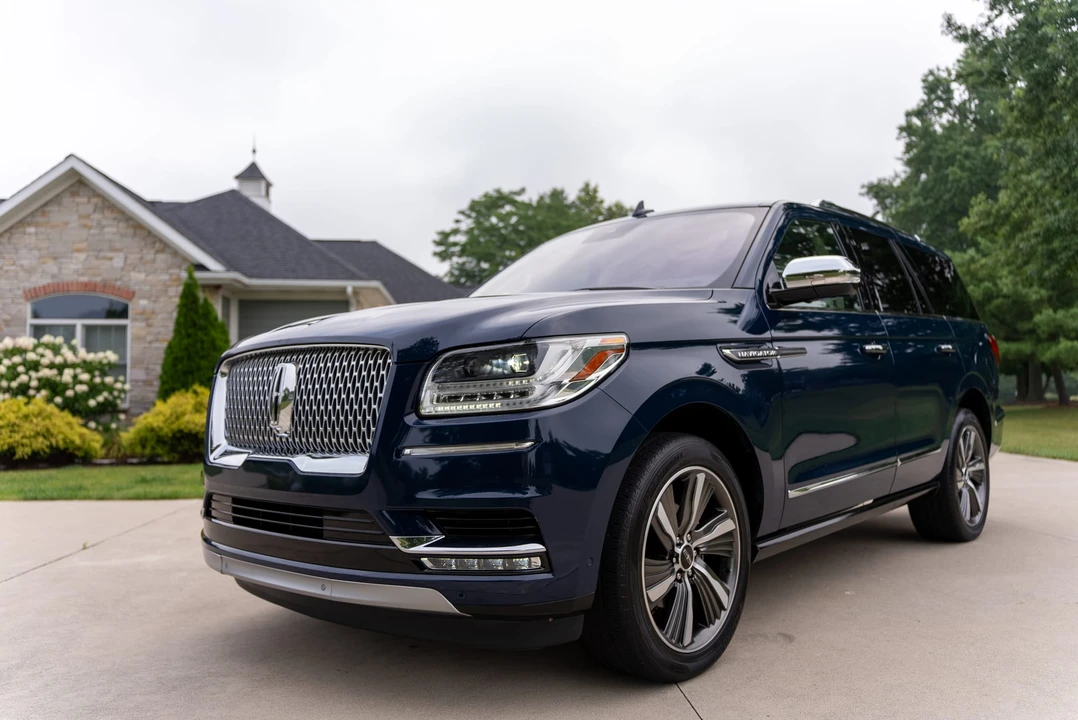 2019 Lincoln Navigator 4th Gen - Image 4 of 31