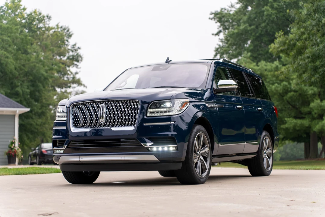 2019 Lincoln Navigator 4th Gen - Image 9 of 31