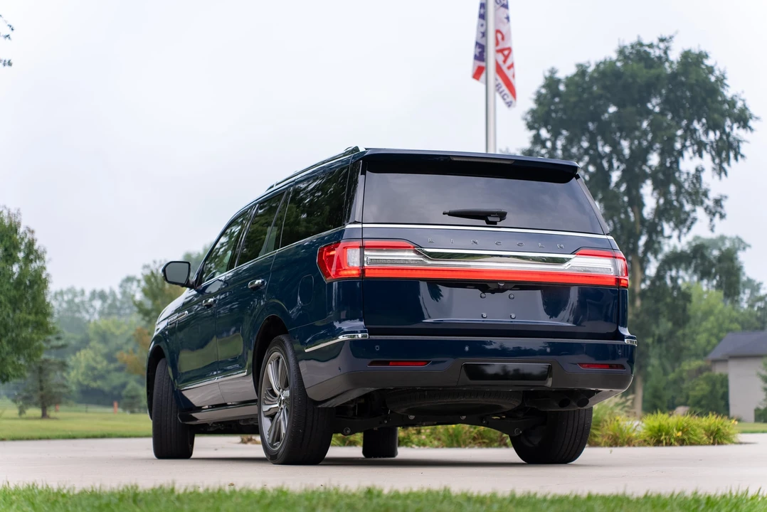 2019 Lincoln Navigator 4th Gen - Image 31 of 31