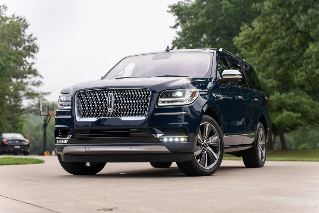2019 Lincoln Navigator 4th Gen - Image 10 of 31