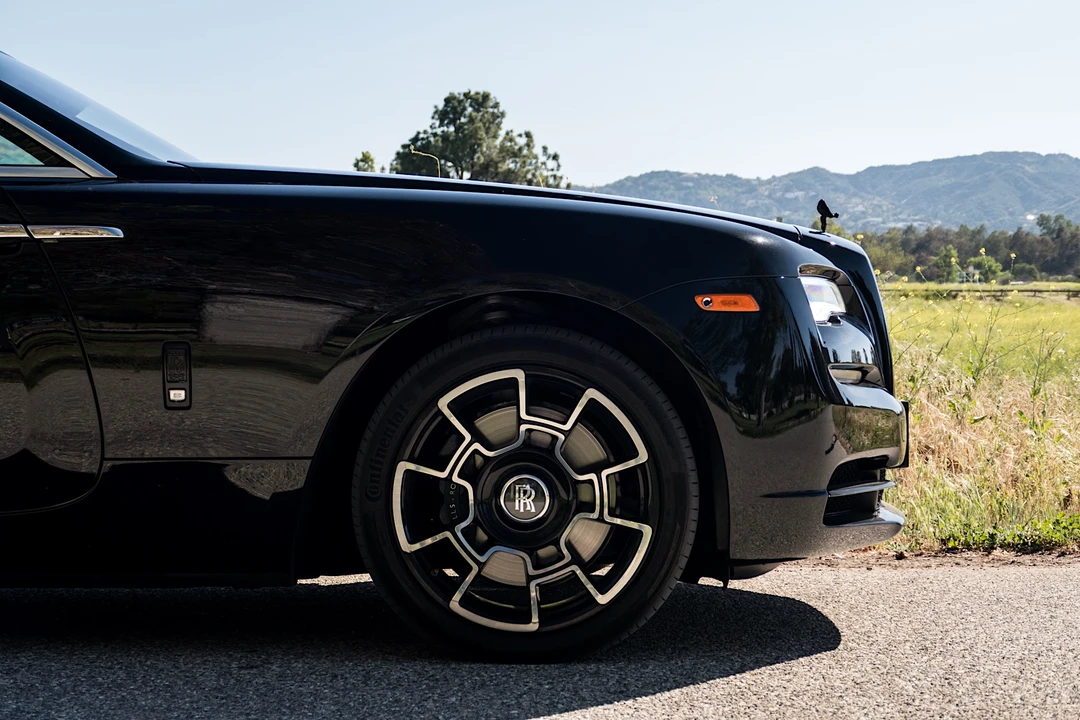 2019 Rolls-Royce Dawn - Image 15 of 31