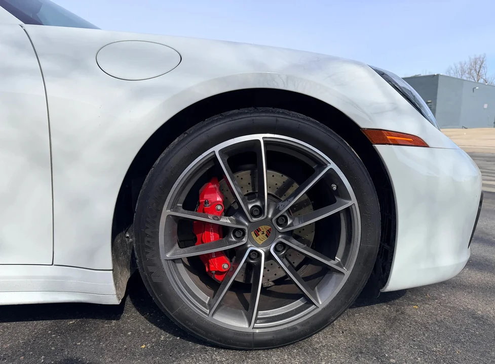 2020 Porsche 992 Carrera 4S - Image 17 of 31
