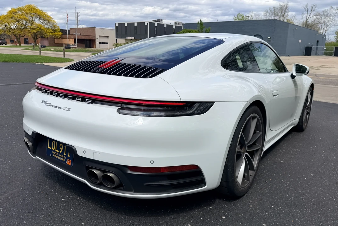 2020 Porsche 992 Carrera 4S - Image 8 of 31