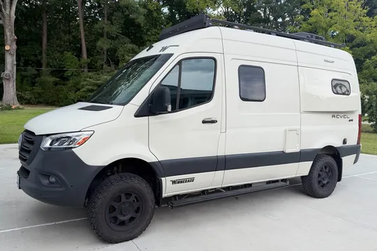 2021 Winnebago Revel 4×4