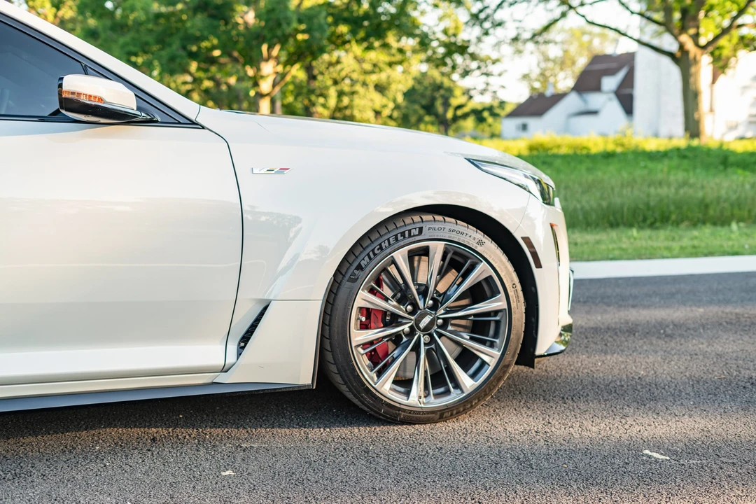 2022 Cadillac CT5-V Blackwing - Image 16 of 31