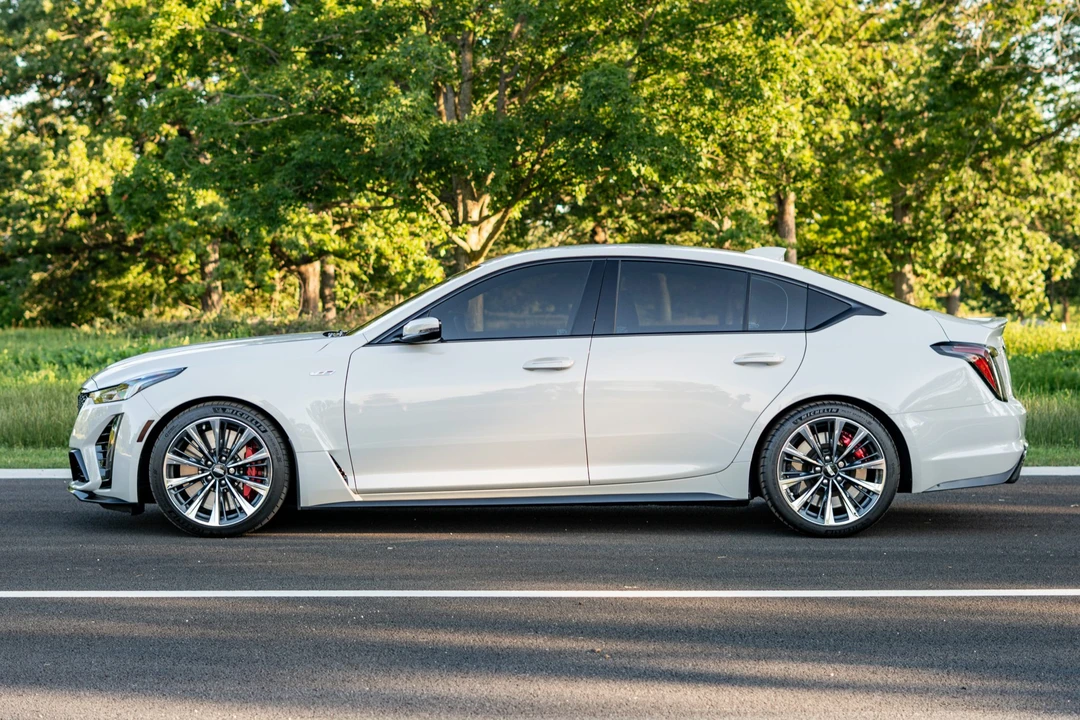 2022 Cadillac CT5-V Blackwing - Image 4 of 31