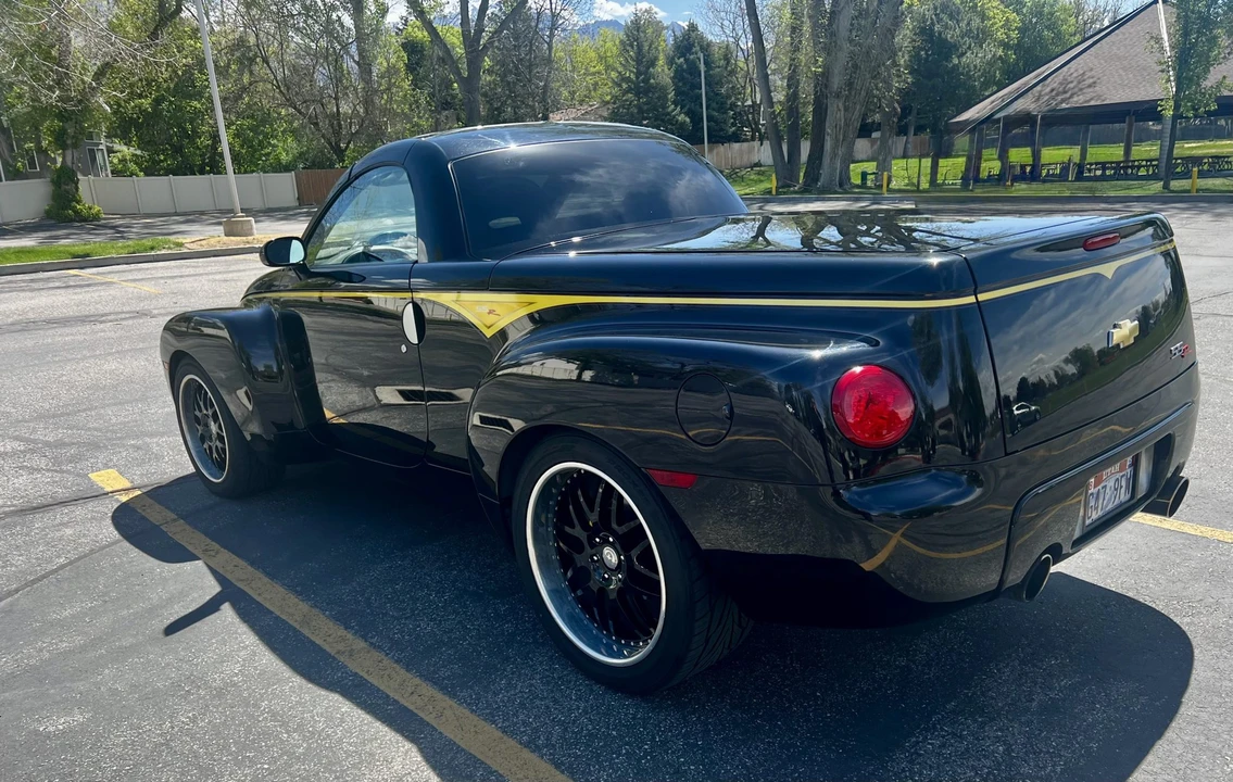 2003 Chevrolet SSR - Image 11 of 31