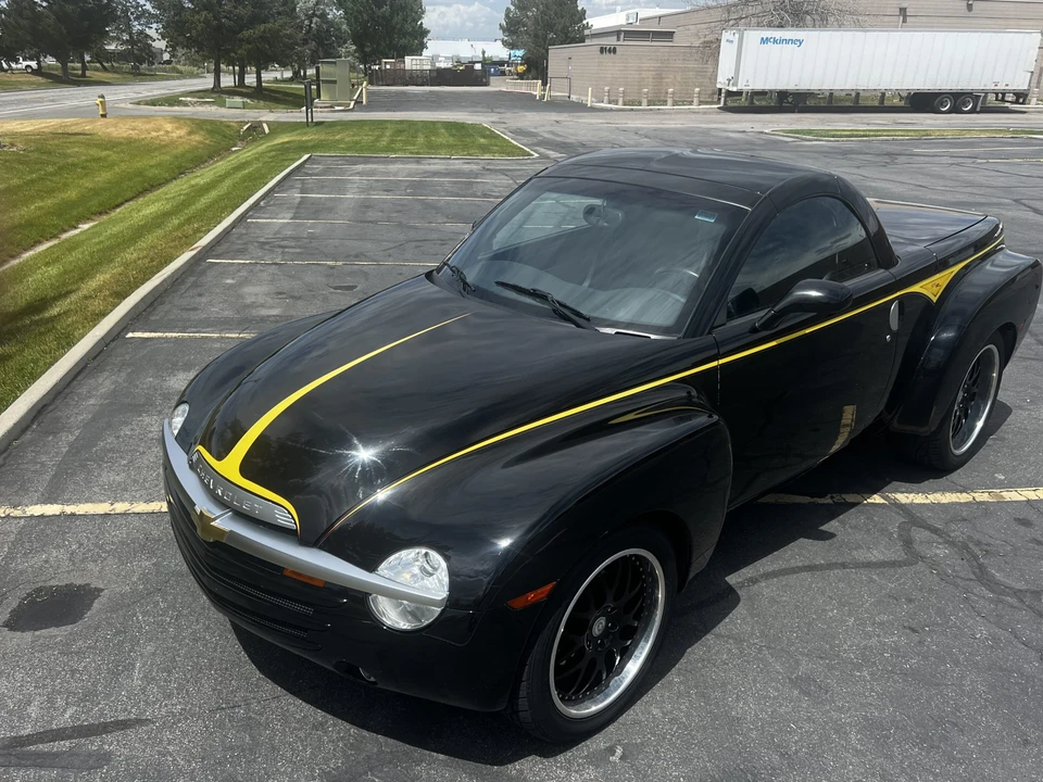 2003 Chevrolet SSR - Image 4 of 31