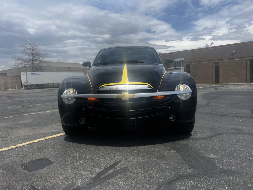 2003 Chevrolet SSR - Image 5 of 31