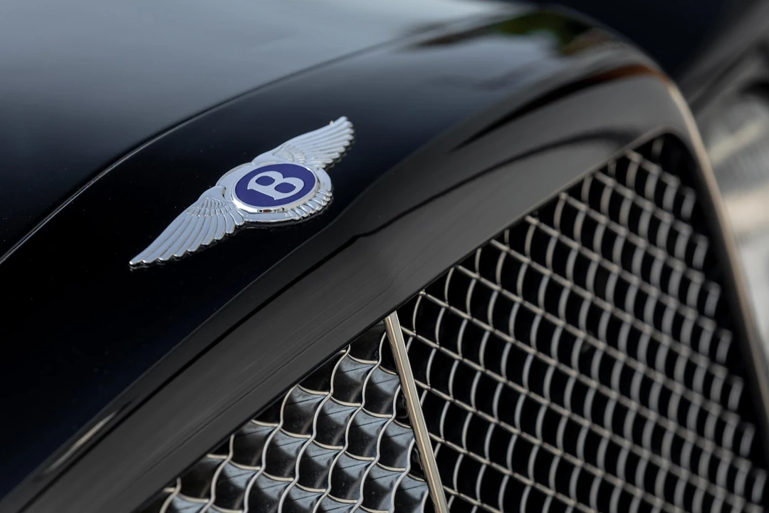 1999 Bentley Azure 1st Gen - Image 16 of 31