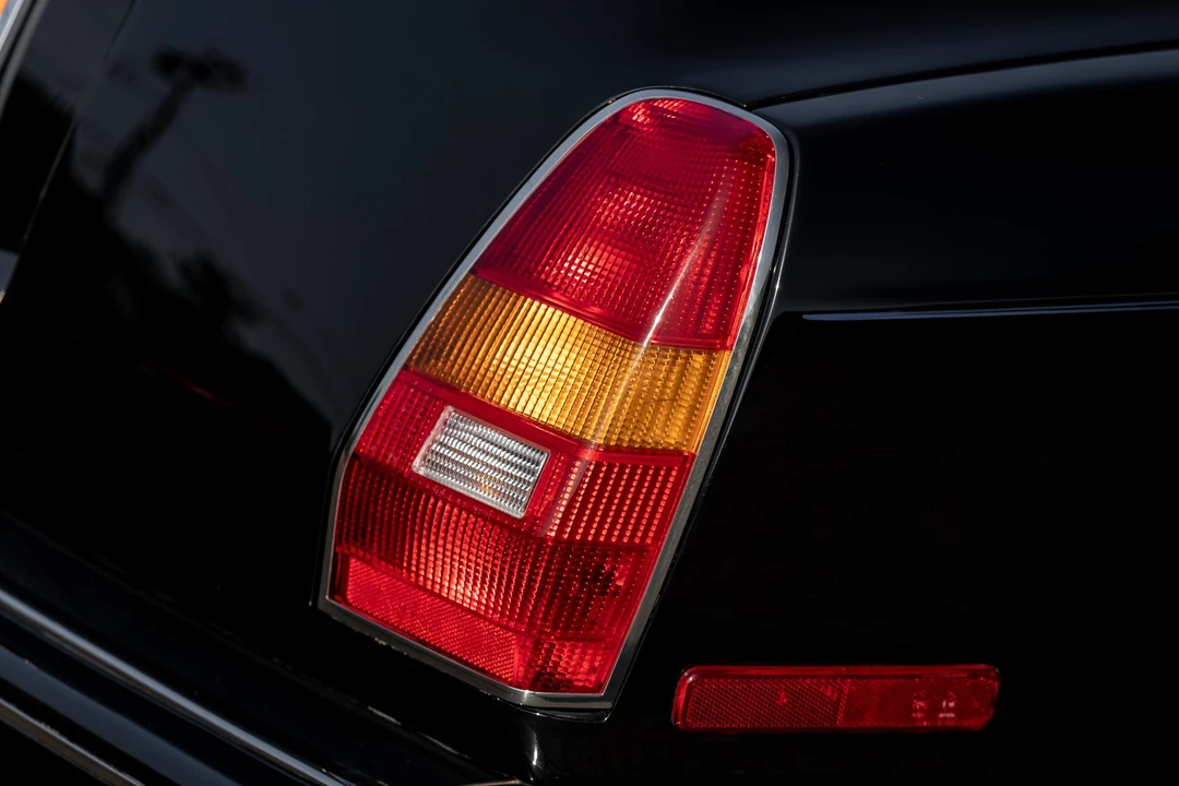 1999 Bentley Azure 1st Gen - Image 21 of 31
