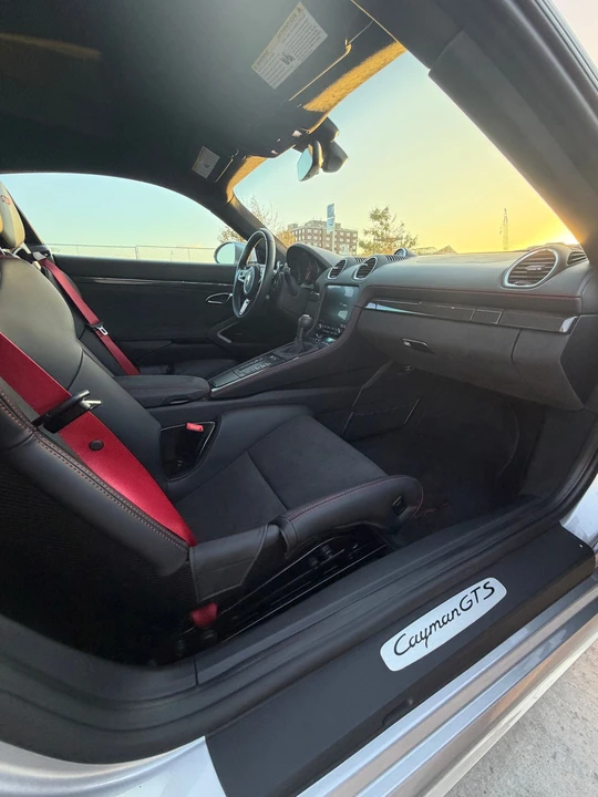 2024 Porsche 718 Cayman GTS 4.0 - Image 18 of 19