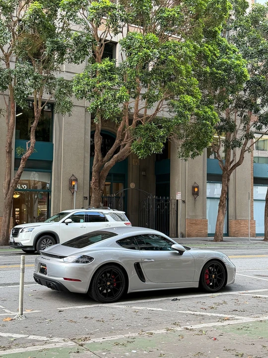 2024 Porsche 718 Cayman GTS 4.0 - Image 4 of 19