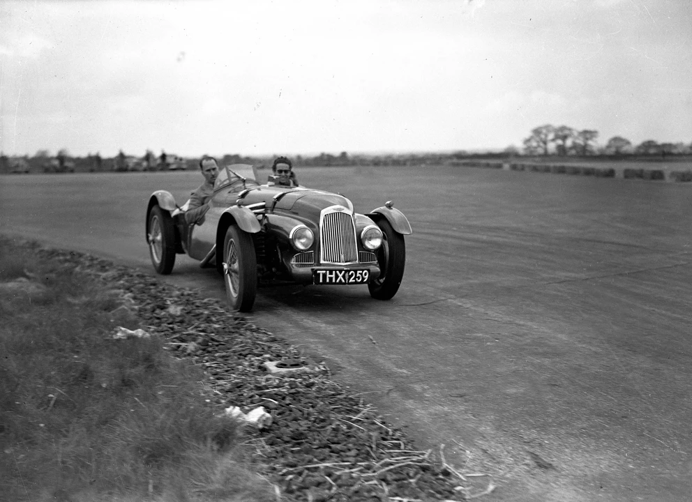 1948 Aston Martin DB1 & DB2 & DB2/4 & DB Mark III - Image 31 of 31