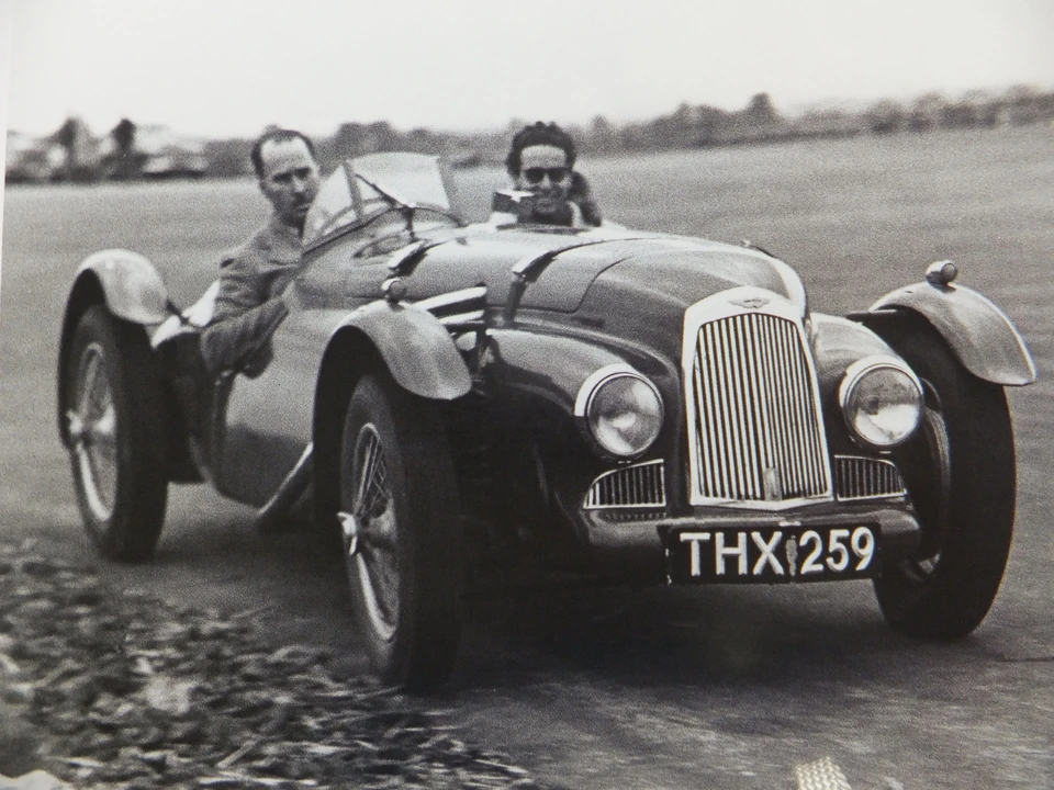 1948 Aston Martin DB1 & DB2 & DB2/4 & DB Mark III - Image 30 of 31