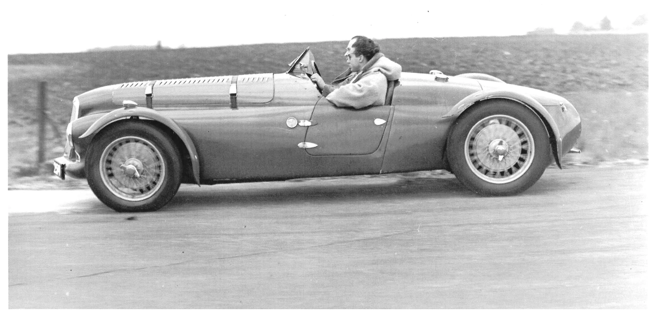 1948 Aston Martin DB1 & DB2 & DB2/4 & DB Mark III - Image 28 of 31